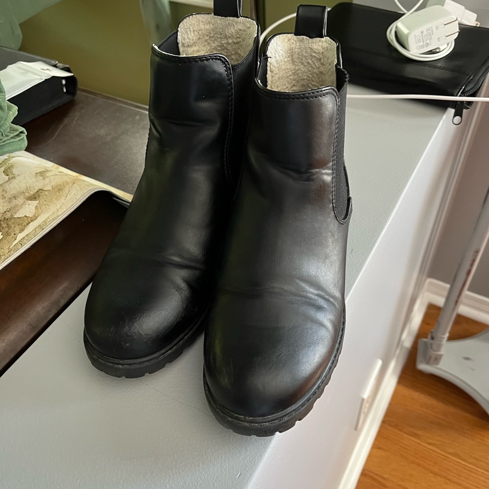 Black Leather Women’s Boots